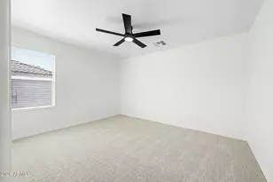 886 S Huish Dr, Gilbert, AZ 85296 - Photo 33