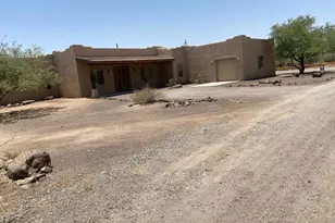 2433 W Desert Hills Estate Dr, Phoenix, AZ 85086 - Photo 1