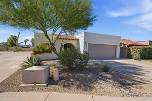 4017 E Dahlia Dr, Phoenix, AZ 85032 - Photo 7