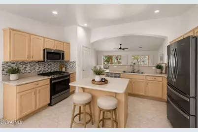 15957 W Sheila Lane, Goodyear, AZ 85395 - Photo 9