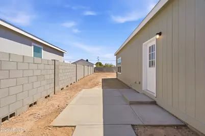 21728 W Roosevelt Avenue, Wittmann, AZ 85361 - Photo 15