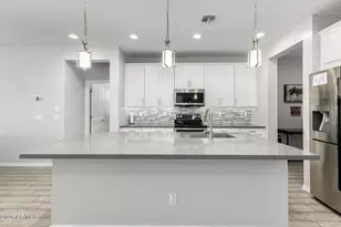 14404 W Wethersfield Rd, Surprise, AZ 85379 - Photo 13