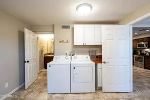 1332 W 6th St, Tempe, AZ 85281 - Photo 9