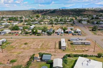 300 E Pima Street #1, Huachuca City, AZ 85616 - Photo 3