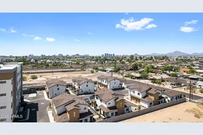2327 E McArthur Drive, Tempe, AZ 85288 - Photo 23