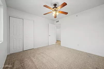 5439 W Becker Lane, Glendale, AZ 85304 - Photo 7