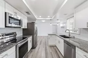 2546 E Geneva Dr, Tempe, AZ 85282 - Photo 9
