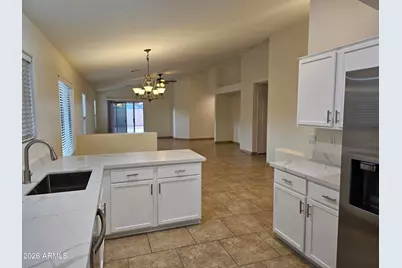 2556 W Tamarisk Avenue, Phoenix, AZ 85041 - Photo 13