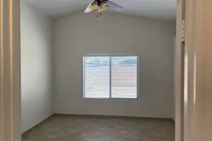 2556 W Tamarisk Ave, Phoenix, AZ 85041 - Photo 5