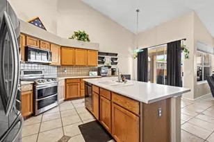 7727 W Voltaire Ave, Peoria, AZ 85381 - Photo 29
