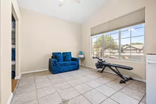 7727 W Voltaire Ave, Peoria, AZ 85381 - Photo 9