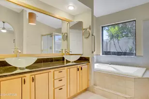 16035 N 10th St, Phoenix, AZ 85022 - Photo 13