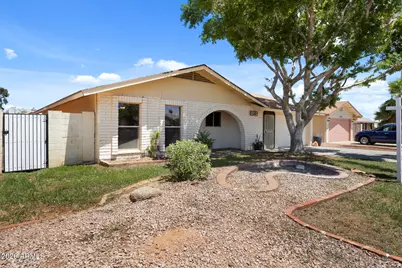 1546 E Flower Circle, Mesa, AZ 85204 - Photo 5