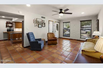 1546 E Flower Circle, Mesa, AZ 85204 - Photo 11
