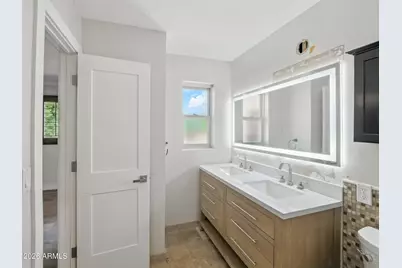 12210 N 67th Street, Scottsdale, AZ 85254 - Photo 5
