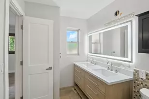 12210 N 67th St, Scottsdale, AZ 85254 - Photo 5