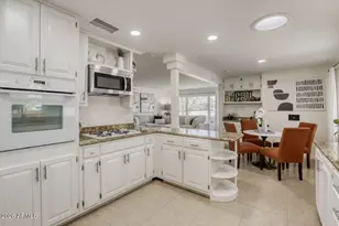 1939 E Solano Dr, Phoenix, AZ 85016 - Photo 7