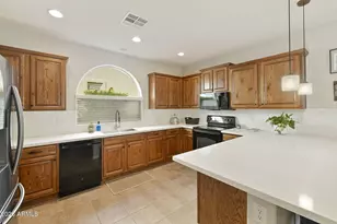 4284 E Sourwood Dr, Gilbert, AZ 85298 - Photo 29