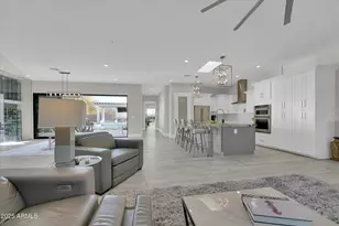 13613 N 76th St, Scottsdale, AZ 85260 - Photo 3