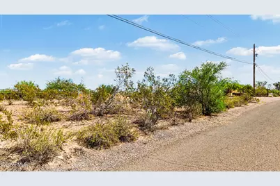 319 S Muleshoe Road #016D, Apache Junction, AZ 85119 - Photo 3