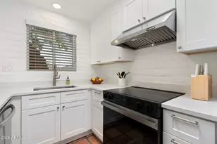 3036 N 32nd St, Phoenix, AZ 85018 - Photo 5