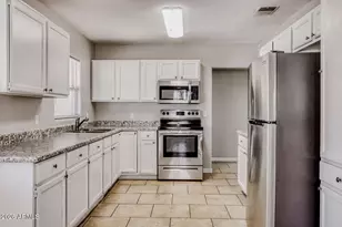 6132 N 35th Dr, Phoenix, AZ 85019 - Photo 11