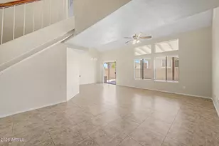 3975 E Graythorn St, Phoenix, AZ 85044 - Photo 7