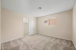 3975 E Graythorn St, Phoenix, AZ 85044 - Photo 25