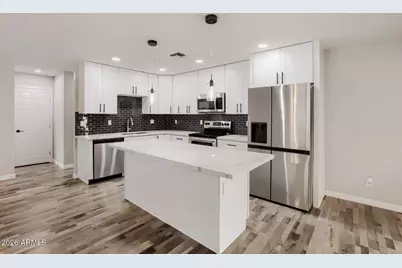 5755 W Sunnyside Drive, Glendale, AZ 85304 - Photo 11