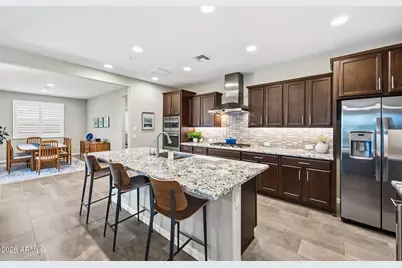 13335 W Milton Drive, Peoria, AZ 85383 - Photo 9