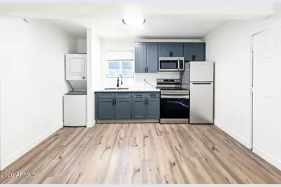 1844 N 51st Street #05, Phoenix, AZ 85008 - Photo 1