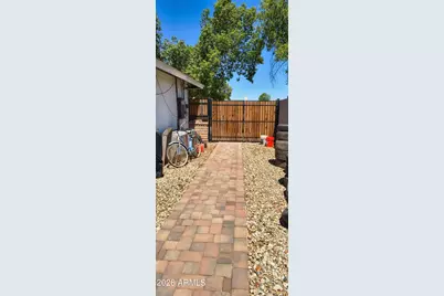 5243 W El Caminito Drive, Glendale, AZ 85302 - Photo 9