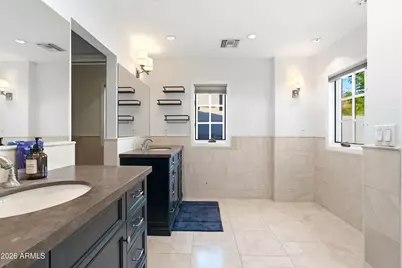 3187 E Berridge Lane, Phoenix, AZ 85016 - Photo 19