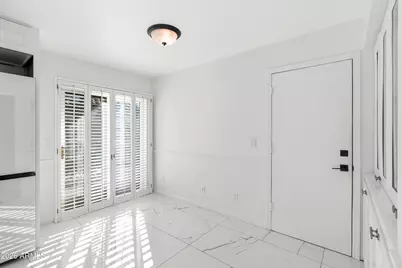 3187 E Berridge Lane, Phoenix, AZ 85016 - Photo 15