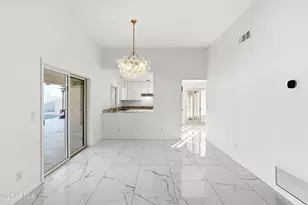 3187 E Berridge Ln, Phoenix, AZ 85016 - Photo 17