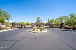 2916 W Brilliant Sky Dr, Phoenix, AZ 85085 - Photo 37