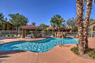 2929 W Yorkshire Dr, Phoenix, AZ 85027 - Photo 41