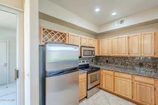 2929 W Yorkshire Dr, Phoenix, AZ 85027 - Photo 17