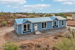 41929 N 3rd St, Phoenix, AZ 85086 - Photo 1