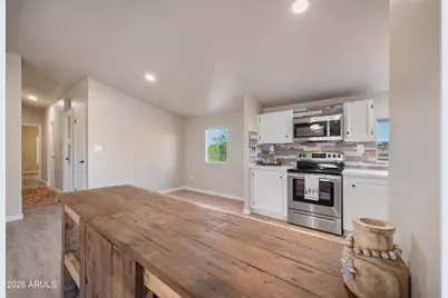 40514 N 251st Avenue, Morristown, AZ 85342 - Photo 13