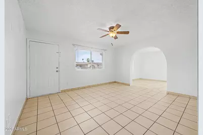 6944 W Solano Drive N, Glendale, AZ 85303 - Photo 7