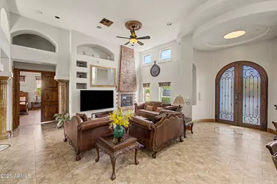 5619 N 83rd Avenue, Glendale, AZ 85303 - Photo 9