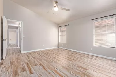 4607 E Abraham Lane, Phoenix, AZ 85050 - Photo 9