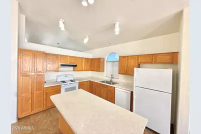 13896 W Wilshire Drive, Goodyear, AZ 85395 - Photo 9