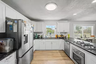 2208 W San Miguel Ave, Phoenix, AZ 85015 - Photo 9