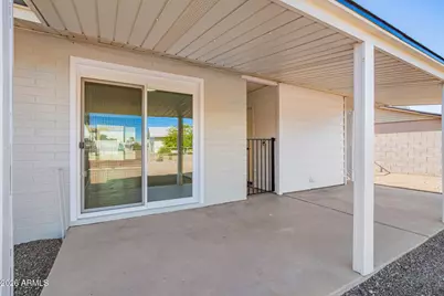 11016 W Sun City Boulevard, Sun City, AZ 85351 - Photo 17