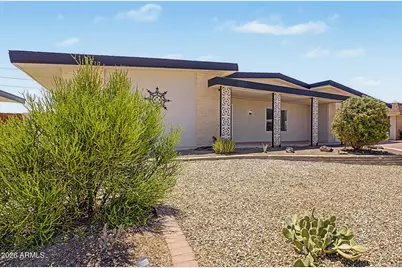 11001 W Granada Drive, Sun City, AZ 85373 - Photo 5