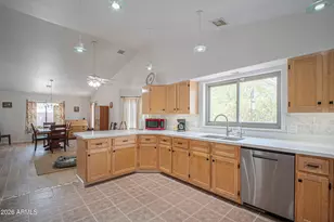 216 E Pebble Ct, Casa Grande, AZ 85122 - Photo 17