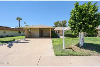 9212 N 107th Avenue, Sun City, AZ 85351 - Photo 1