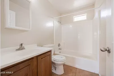 2443 E Mobile Lane #Apt 201, Phoenix, AZ 85040 - Photo 9